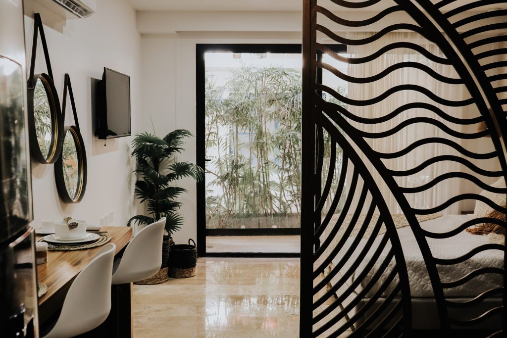Una de las habitaciones de Menesse Tulum 