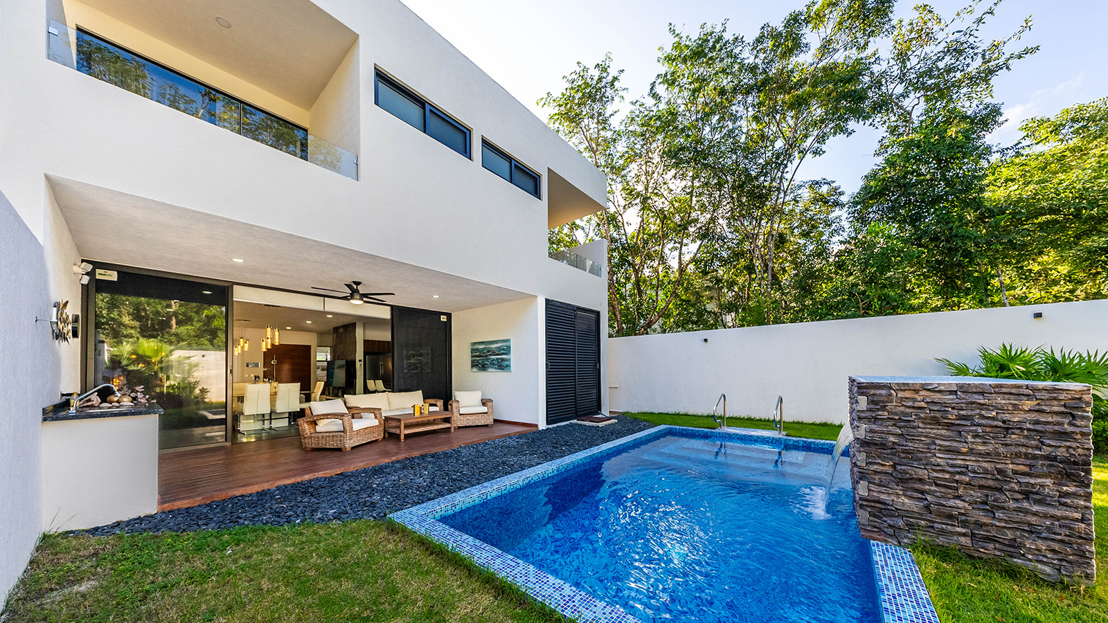villa valenia